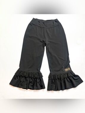 Matilda Jane Charcoal Big Ruffles Pants with Lace Trim Women’s Size Medium